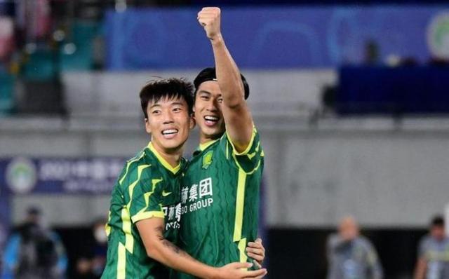 半岛体育APP-换与不换定生死！国安申花对决胜负“一线”间